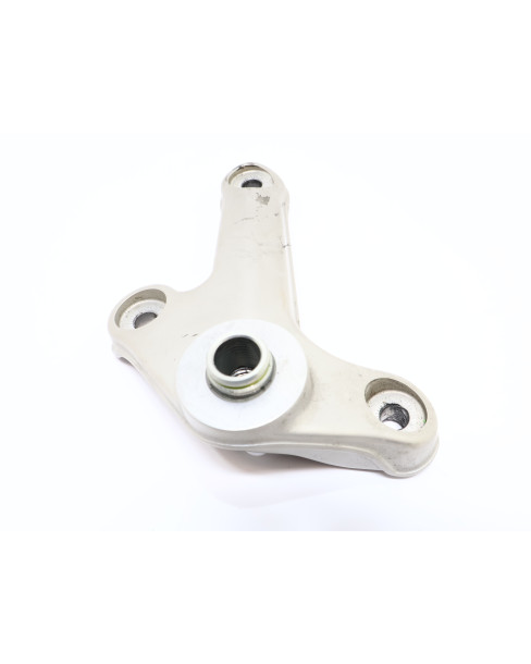 Ducati Panigale V4 S, motorfäste höger 2