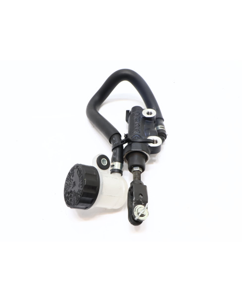 Yamaha MT-07, bromscylinder bak 2