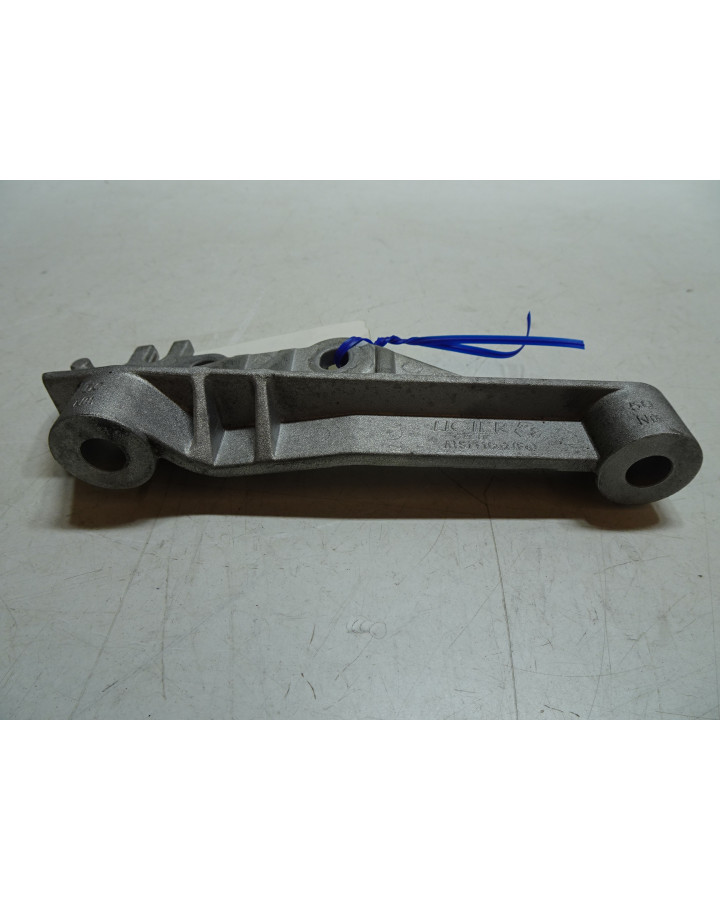 Ligier JS56, motorfäste