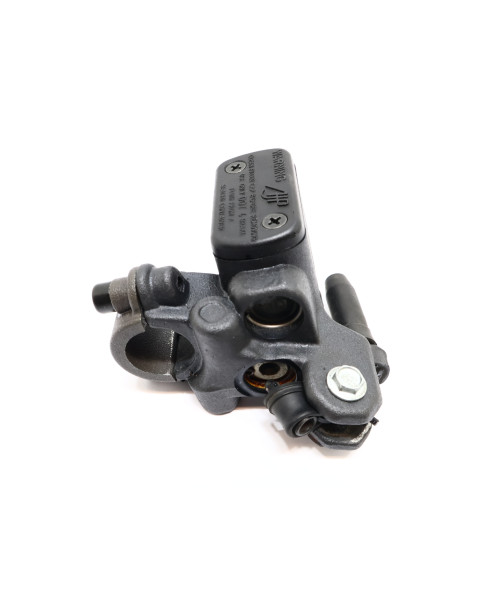 Yamaha TZR 50, bromscylinder fram 2