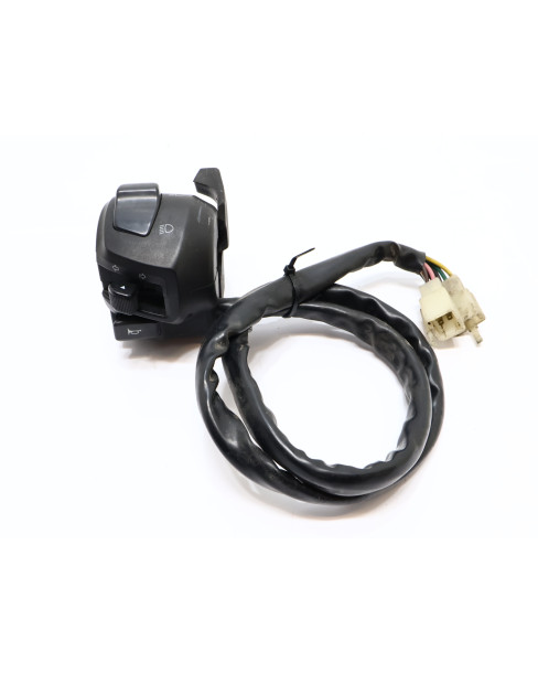 Yamaha TZR 50, omkopplare vänster