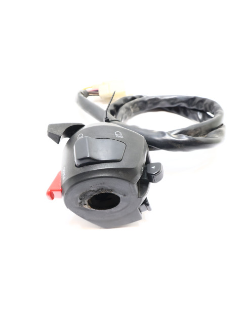 Yamaha TZR 50, omkopplare vänster 2