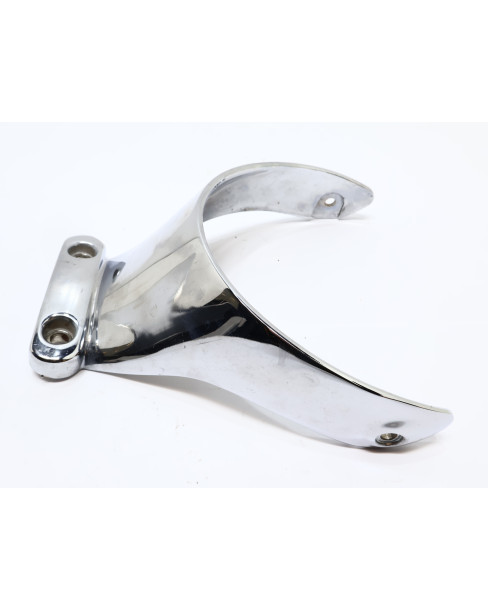 Harley-Davidson V-Rod, fäste framlykta