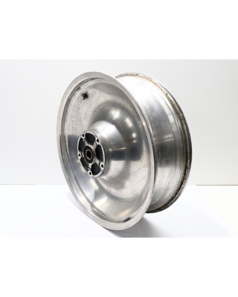 Harley-Davidson V-Rod, bakfälg 2