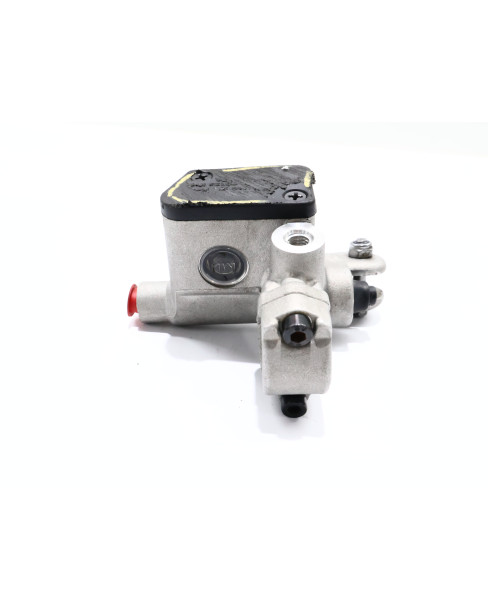 Rieju MRT/Drac, bromscylinder fram