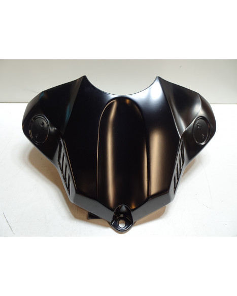 Yamaha YZF-R1, främre tankkåpa