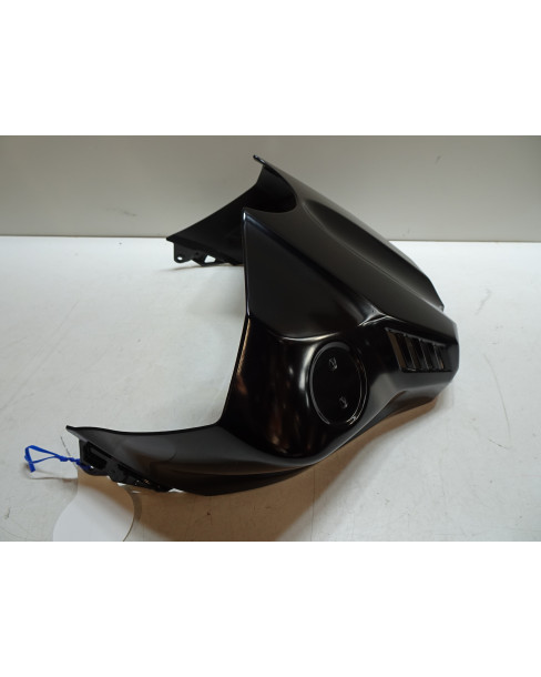 Yamaha YZF-R1, främre tankkåpa 2