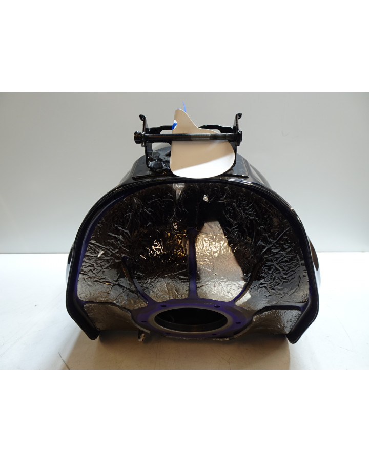 Yamaha YZF-R1, bränsletank