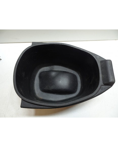 Vespa LX 50, sadellåda