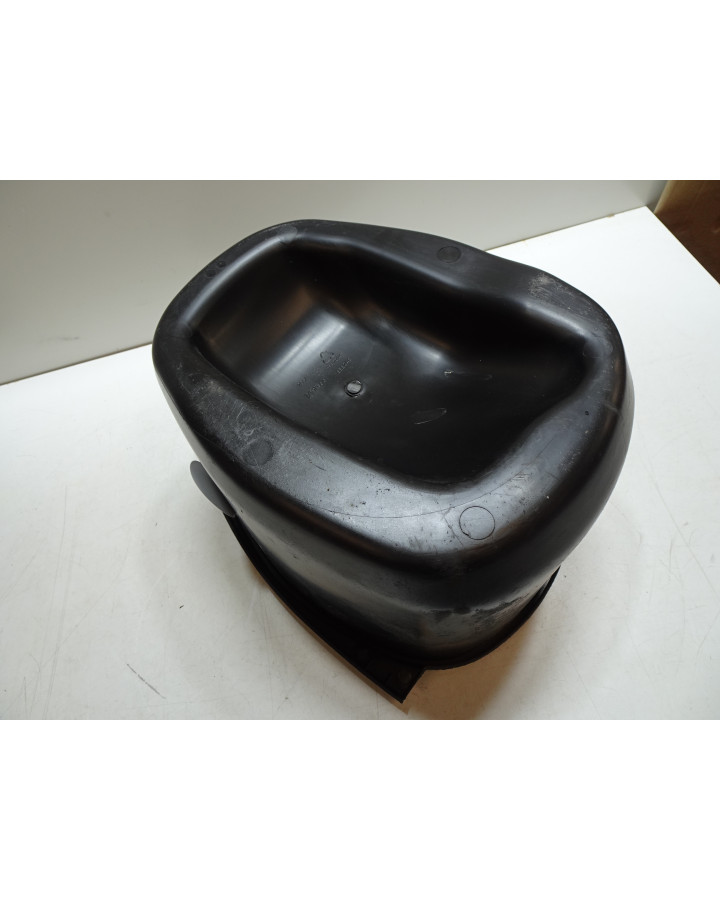 Vespa LX 50, sadellåda