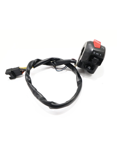 Suzuki GSX-R750, omkopplare höger