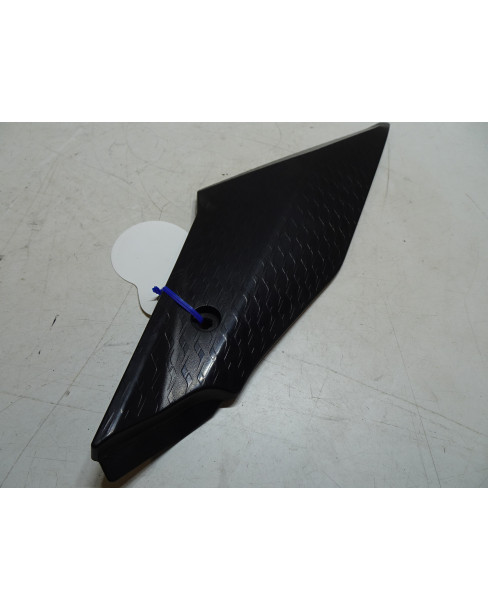 Yamaha R1, tankskydd vänster 2