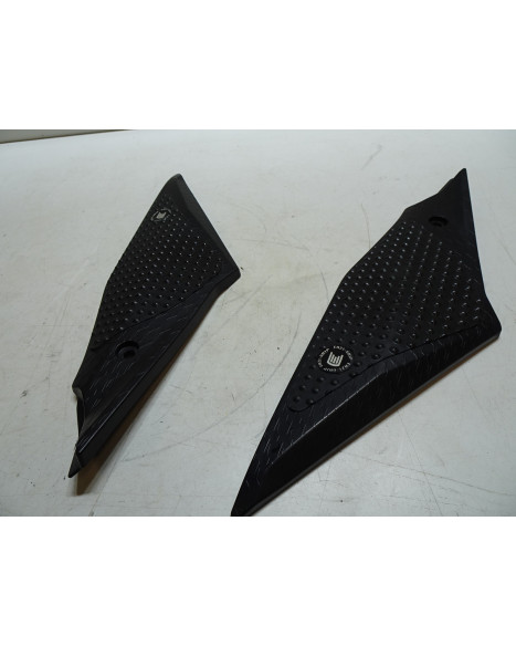 Yamaha R1, tankskydd höger/vänster