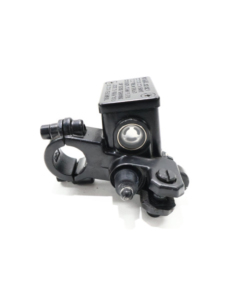 Peugeot Speedfight 3/4, bromscylinder fram 2