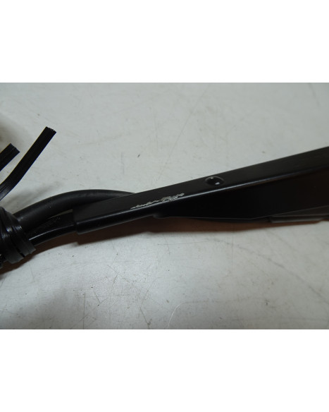 Ligier JS56, torkararm höger