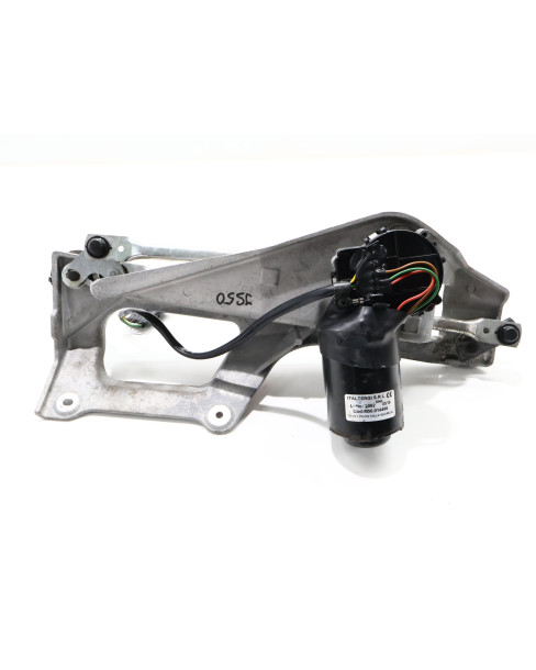 Ligier JS50/JS60, torkarmekanism fram 2