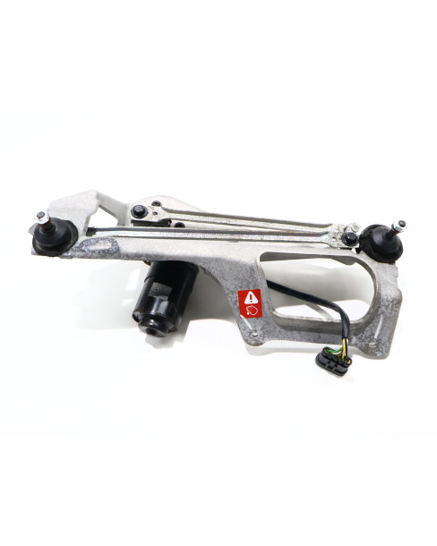 Ligier JS50/JS60, torkarmekanism fram