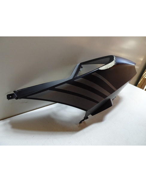 Peugeot Speedfight 4, bakre sidokåpa vänster 2