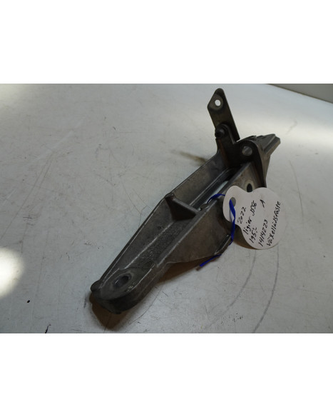 Ligier JS56, växellådsfäste