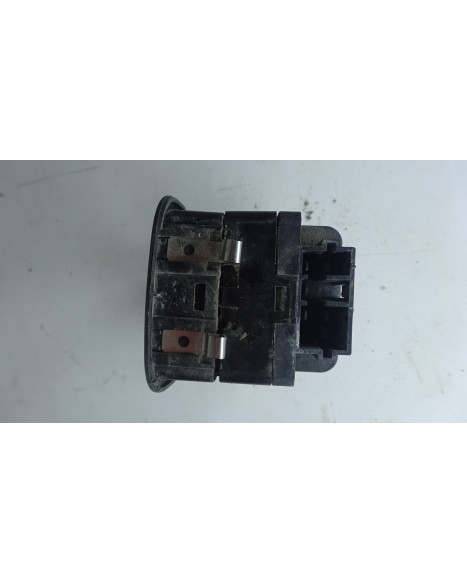 Ligier JS50/IXO/X-Too/Microcar MGO, strömbrytare fönsterhiss