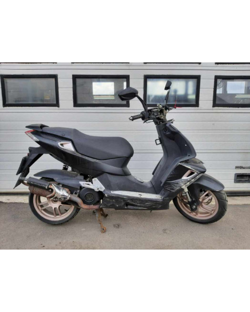 Peugeot Speedfight 4