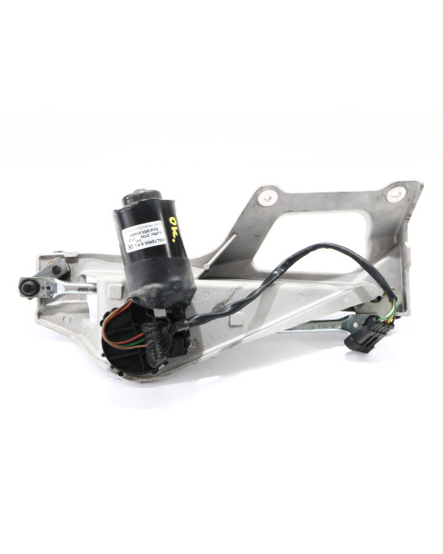 Ligier JS50/JS60, torkarmekanism fram 2