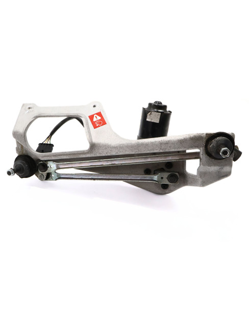 Ligier JS50/JS60, torkarmekanism fram