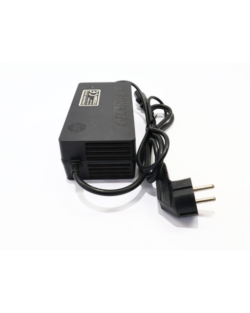 Eloped ES1, batteriladdare 2