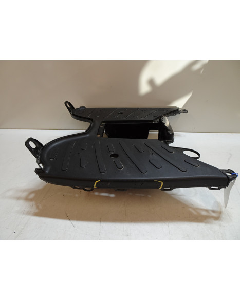 Peugeot Kisbee/Streetzone, fotplatta