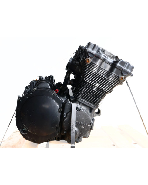 Suzuki GSX 750, motor (repobjekt)