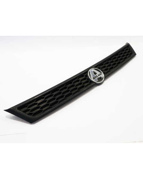 Aixam S9, grill fram 2