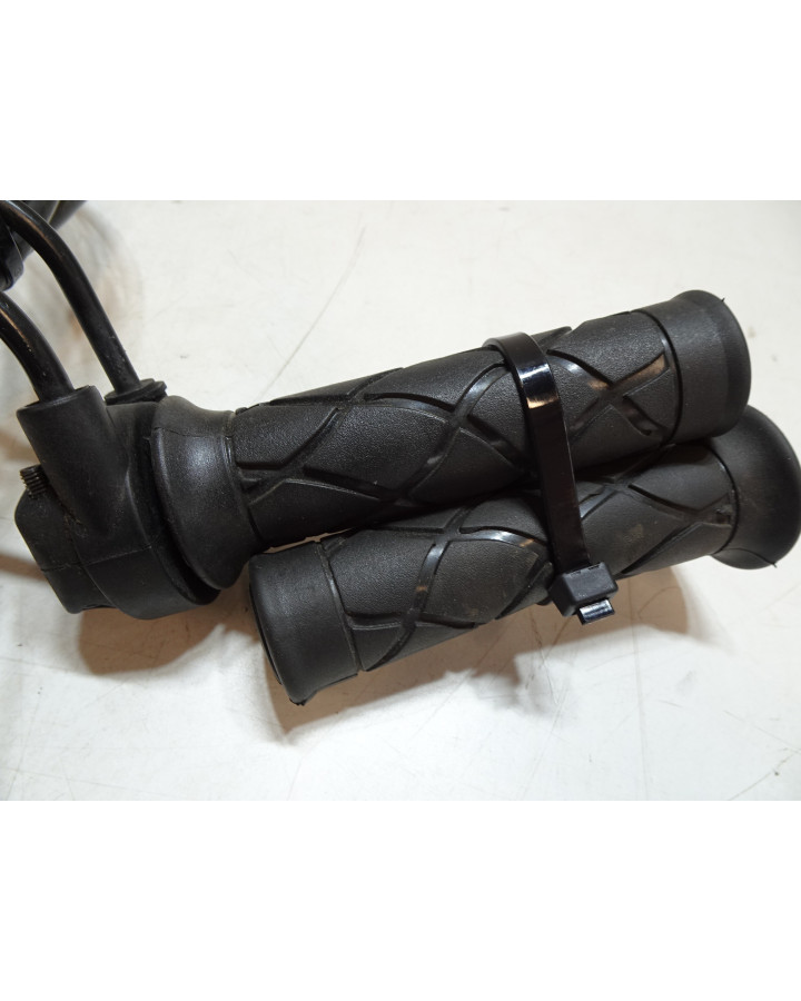 Yamaha Neos, gashandtag med gasvajer komplett