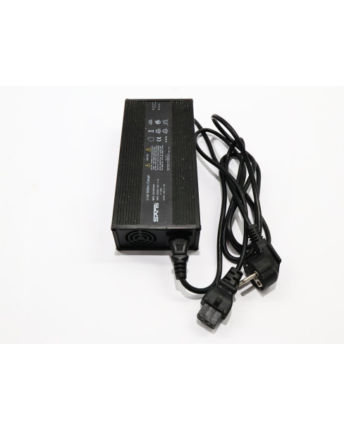 Lvneng S3-W, batteriladdare 2