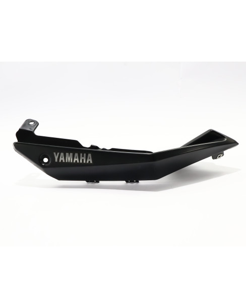 Yamaha MT-125, bakre sidokåpa vänster