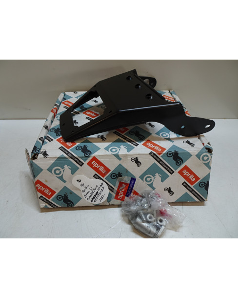 Aprilia Area 51, pakethållare för box 2