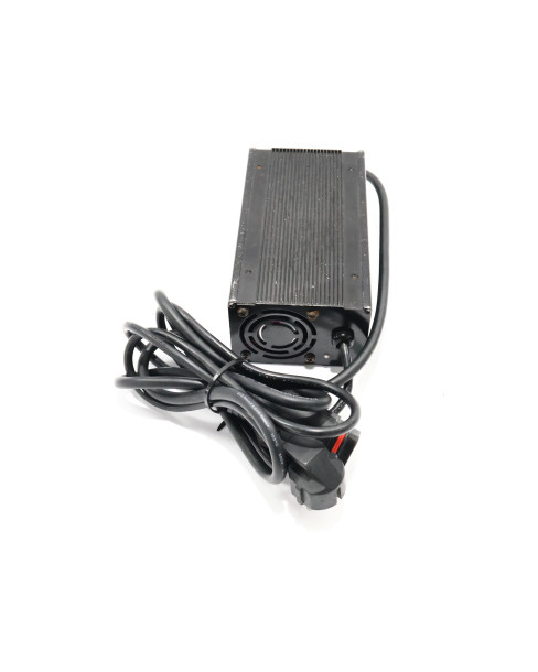 Aska F02, batteriladdare 2