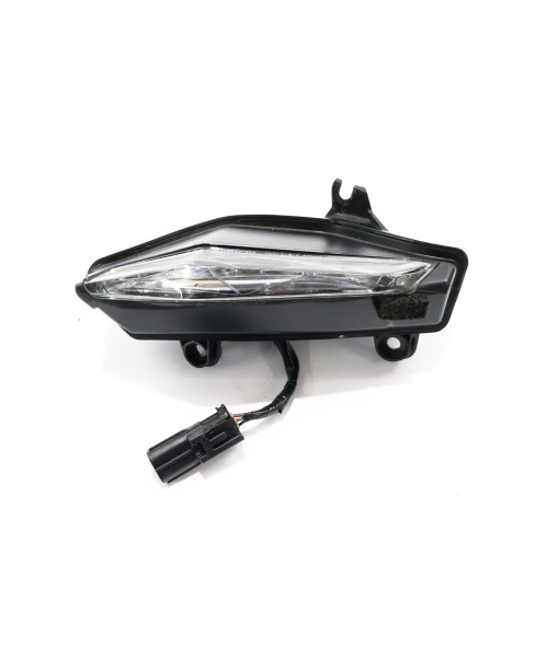 Yamaha YZF-R1, DRL positionsljus fram höger