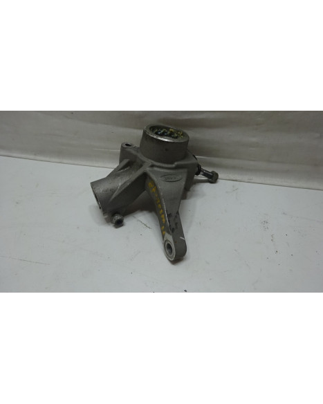 Microcar MGO, spindelhus höger