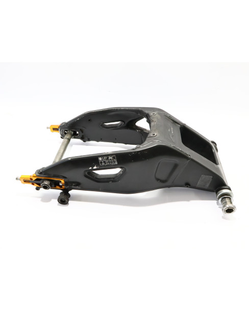 Yamaha YZF-R1, sving