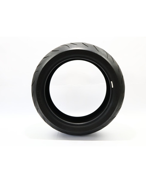 Däck, Metzeler 200/55 ZR17