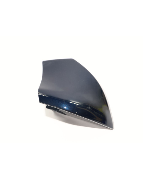 Vespa LX/LXV/S 50/125/150, nedre plastdetalj höger 2