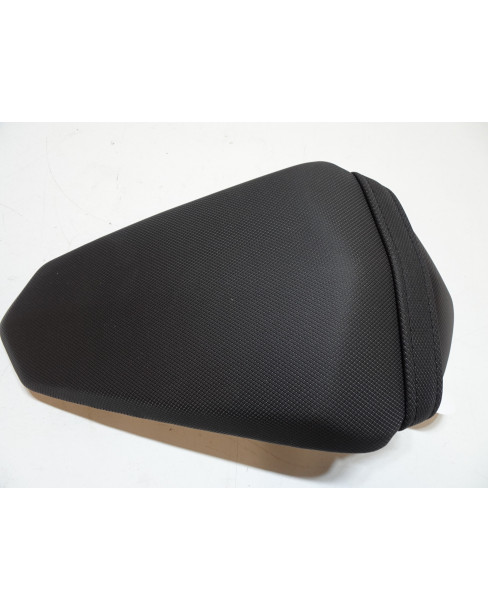 Kawasaki Ninja 400, passagerarsadel