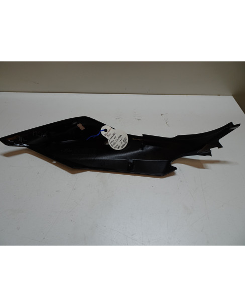 Kawasaki Ninja 400, bakre sidokåpa höger 2