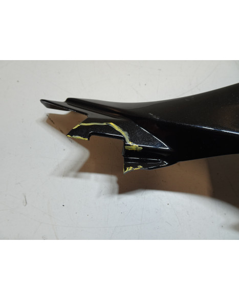 Kawasaki Ninja 400, bakre sidokåpa höger