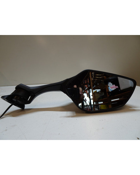 Kawasaki ZX10R, spegel höger 2