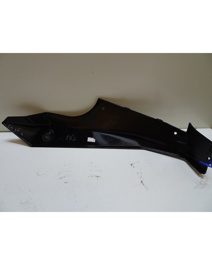 Kawasaki Ninja 400, underkåpa vänster