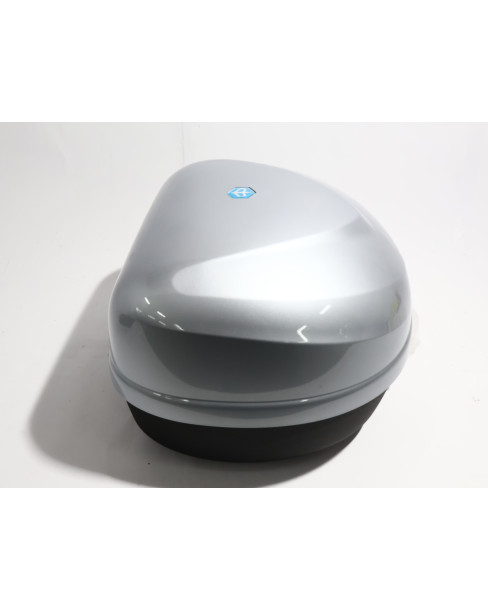 Piaggio Liberty 50/125, toppbox 2