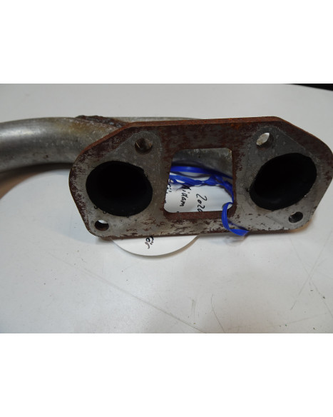 Aixam S9, främre avgasrör