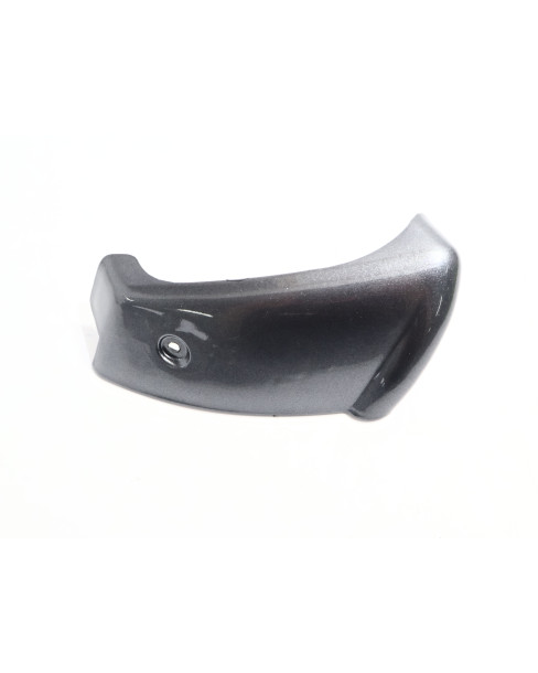 Vespa GT/GTS/GTV 125/300, plastdetalj höger bak
