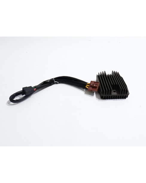 Aprilia/Gilera/Piaggo/Vespa 250/500, voltregulator